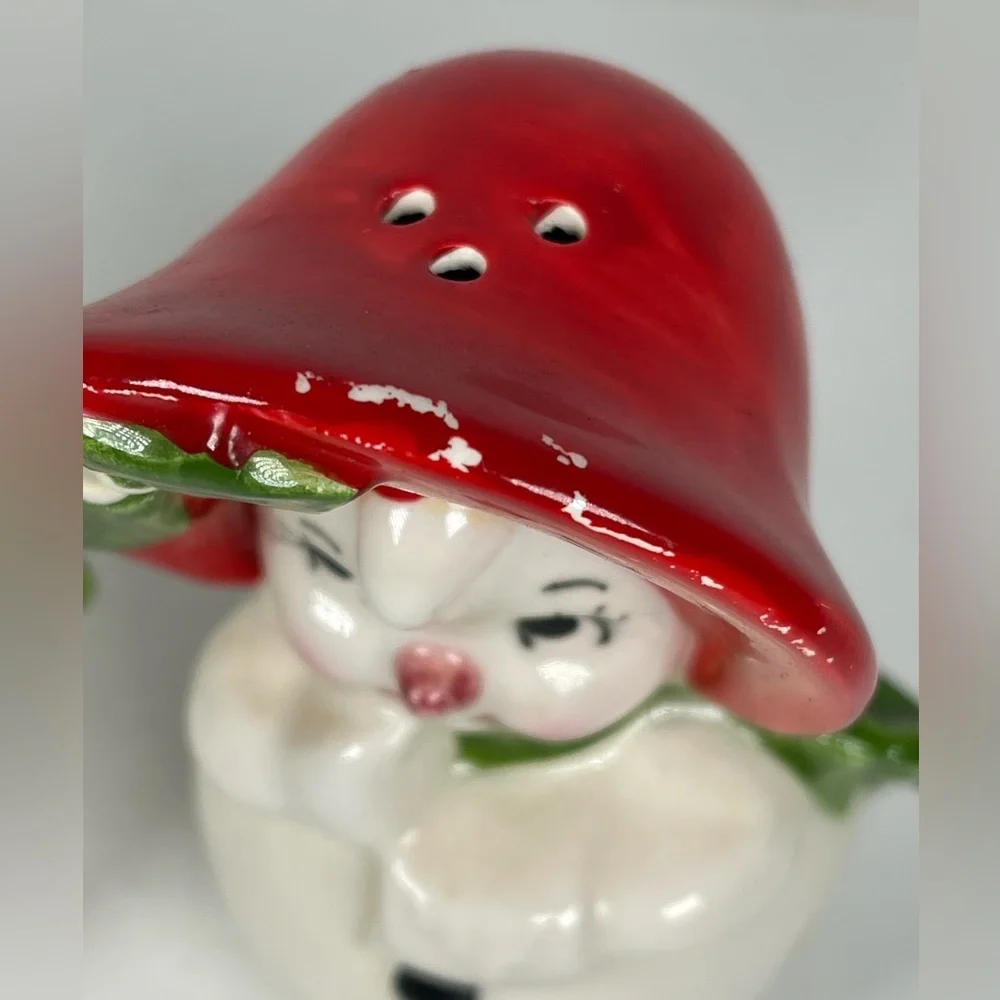 Lefton Vintage RARE/HTF snowman‎ and woman salt & pepper shaker pair MCM ceramic